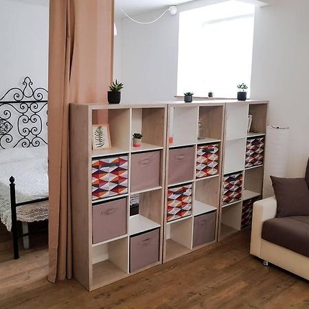 Thekeystudio, Studio Beige Nel Centro, 4 Minuti Dal Mare Bordighera Esterno foto